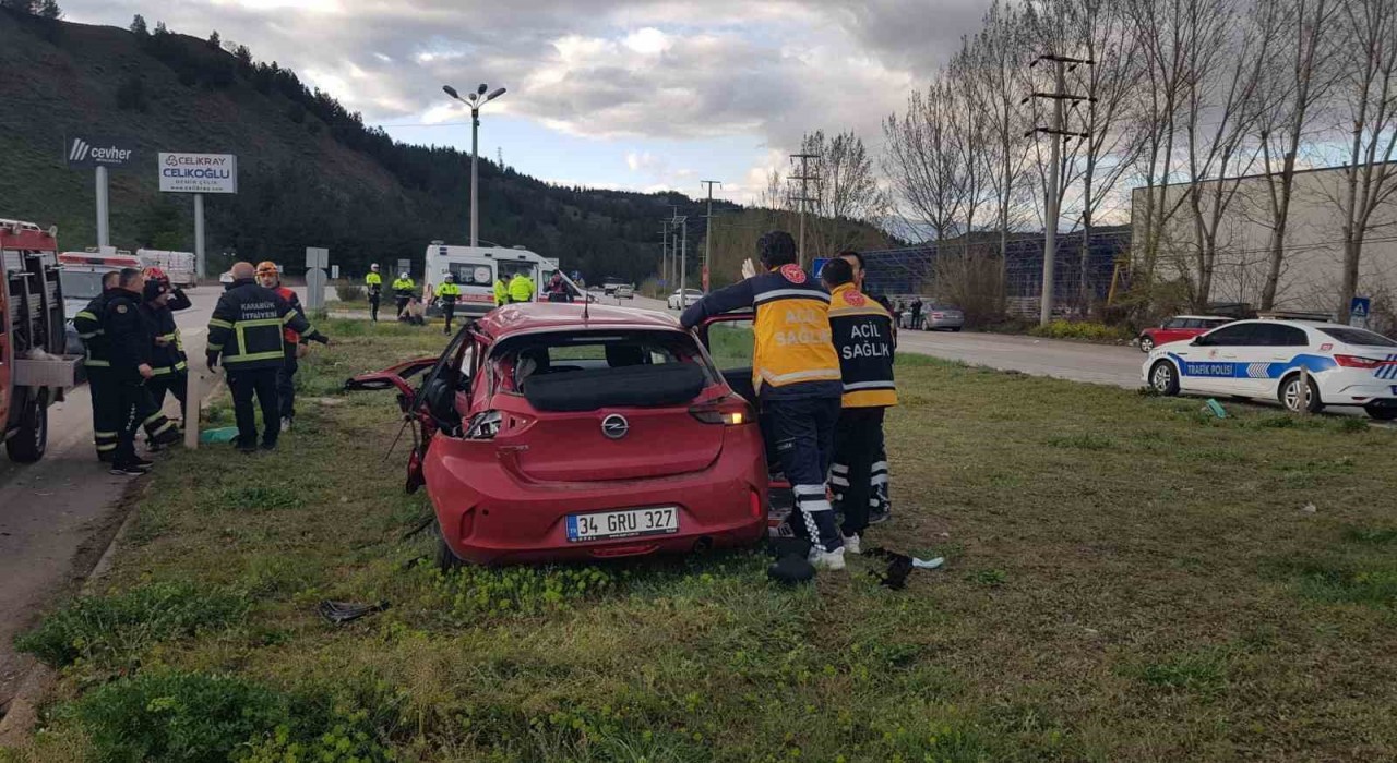 Tırla çarpışan otomobilde ölenlerin sayısı 5 oldu