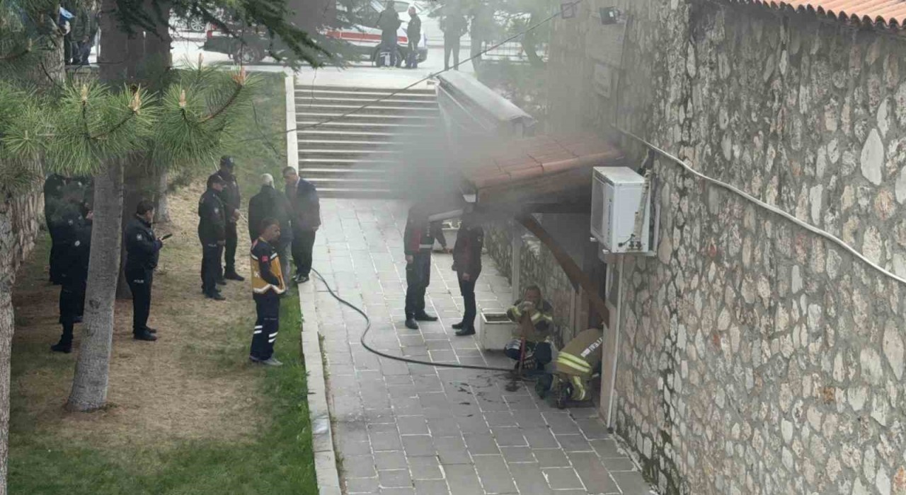 Tokatta 8 asırlık camide yangın çıktı