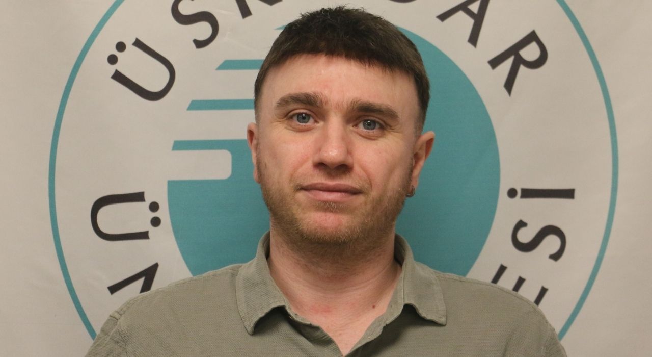 Topuk Çatlağı Neden Olur? Podolog Uyardı: Bu Hatalar Ayak Sağlığınızı Tehdit Ediyor!