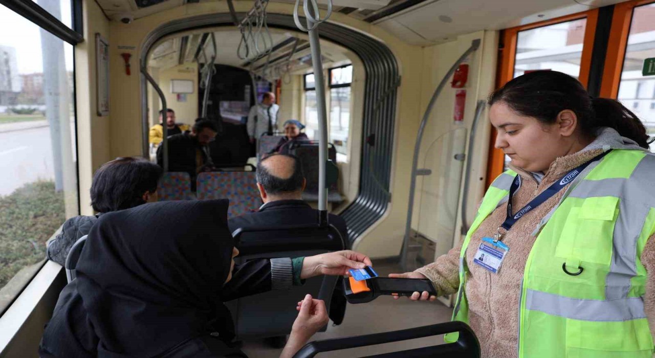 Travmalarda bilet kontrolünü otizmli bireyler yaptı
