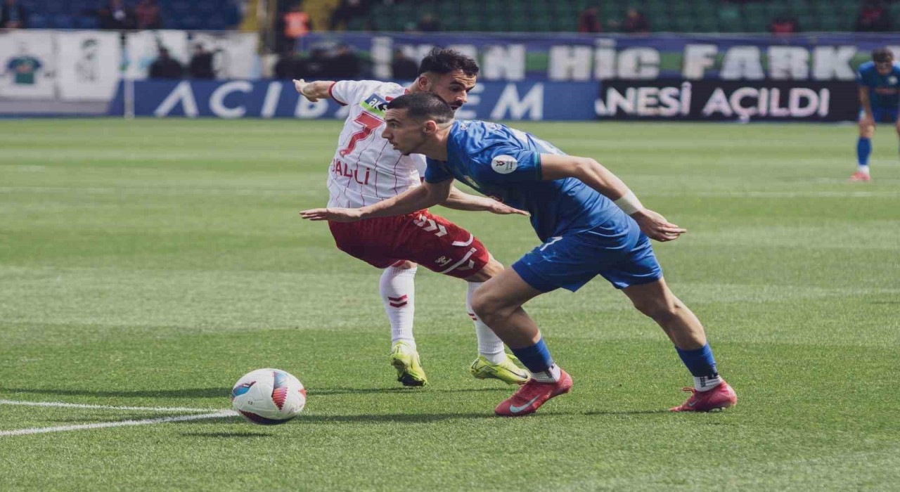 Trendyol Süper Lig: Çaykur Rizespor: 0 Sivasspor: 0 (İlk yarı)