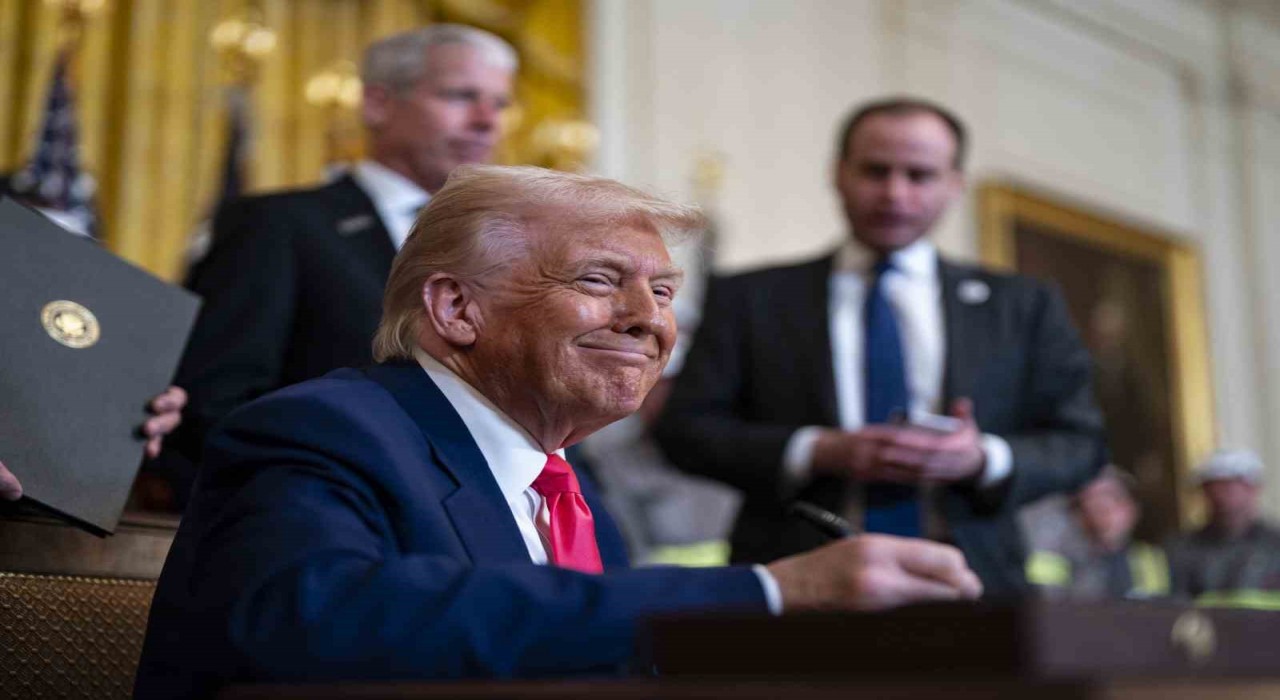 Trump’tan Çin’e Vergi Şoku: Yüzde 125