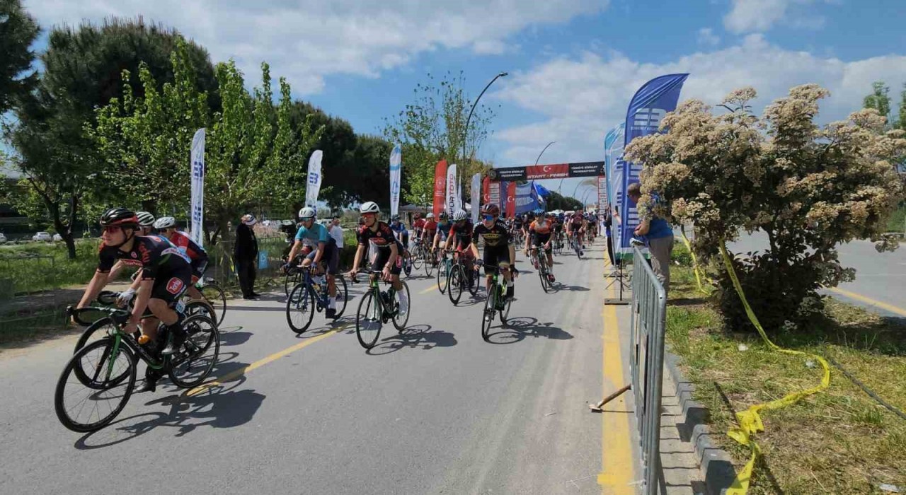 Türkiye Kupası 3. Etap Yol Yarışları Balıkesirde tamamlandı