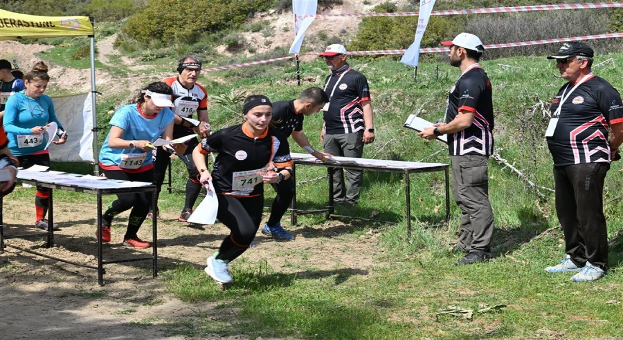Türkiye Oryantiring Şampiyonası Manisada başladı