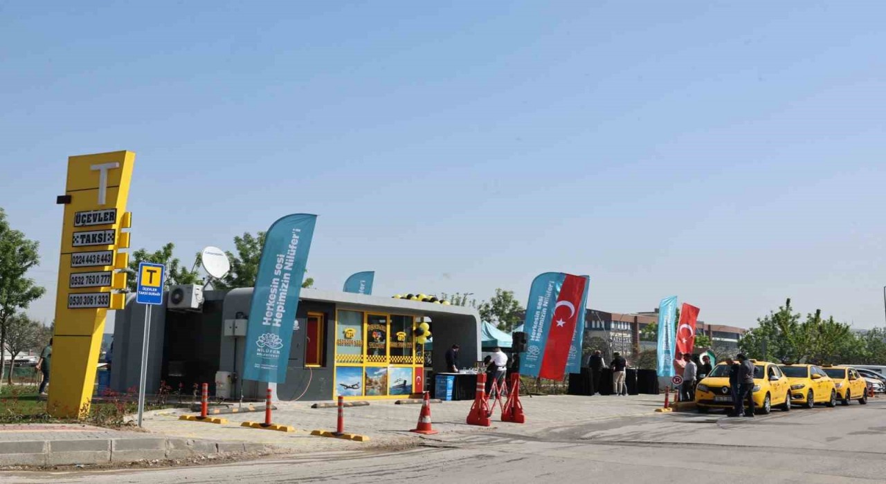 Üçevlerde modern taksi durağı hizmete açıldı