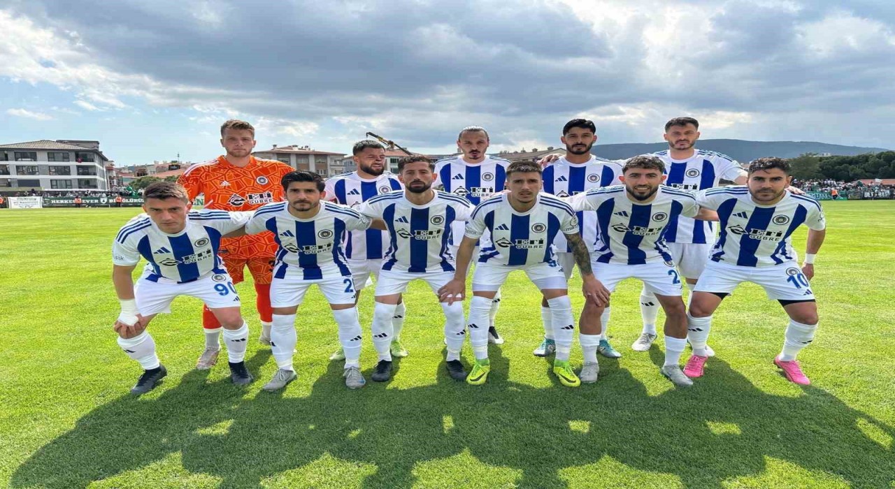Uşakspor mağlup oldu, Fosfatspor play-offa yükseldi