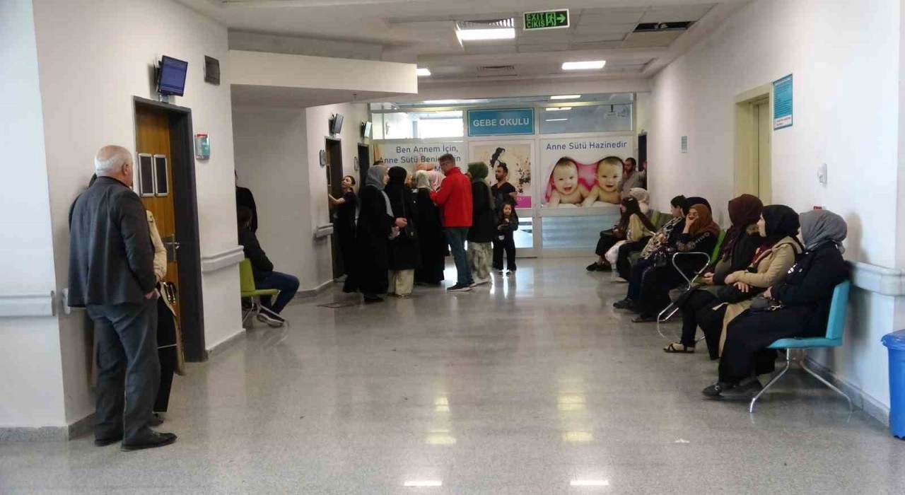 Uzmanından uyarı: Şartlar uygunsa normal doğum tercih edilmeli