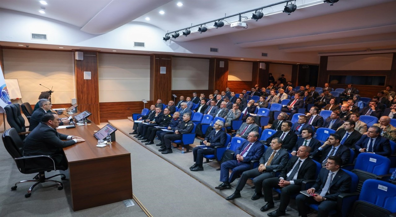 Vali Toros: Mersinimize değer katacak projeleri hayata geçireceğiz