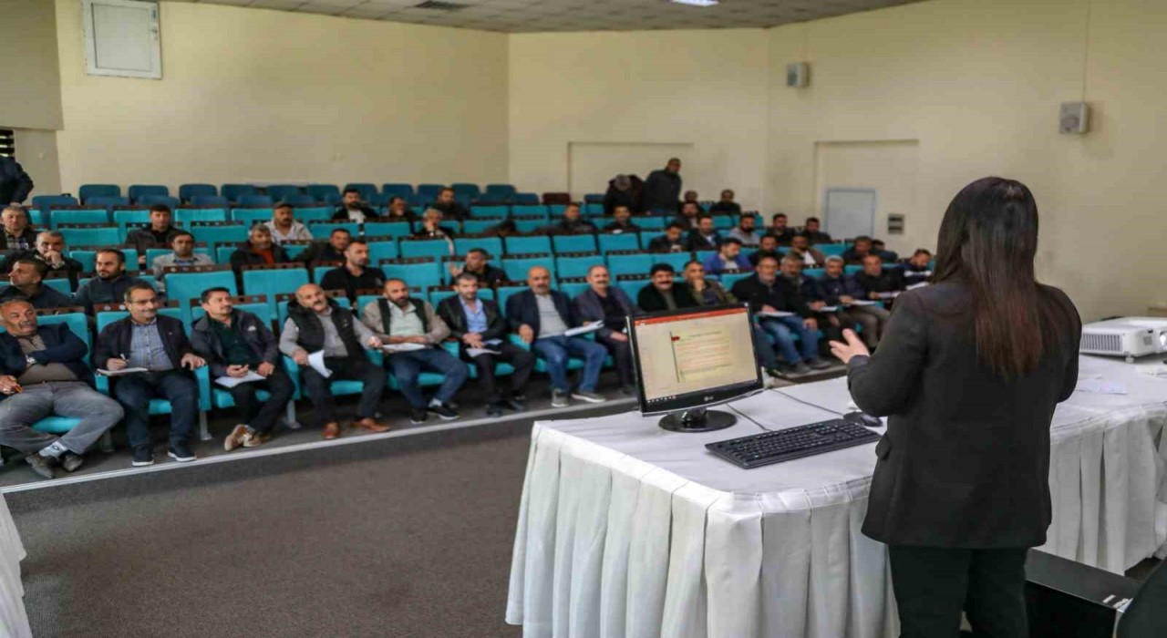 Van Büyükşehir Belediyesi personeline İş Sağlığı ve Güvenliği eğitimi