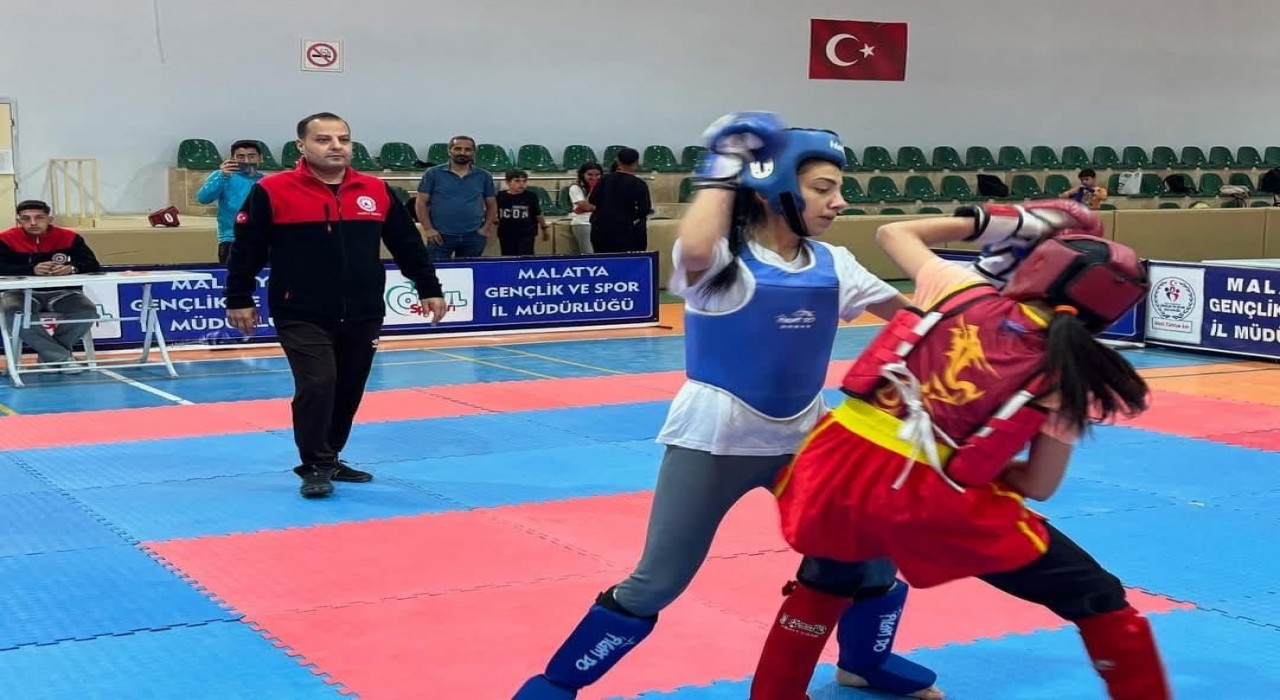 Wushu kung-fuda Elazığdan derece üstüne derece