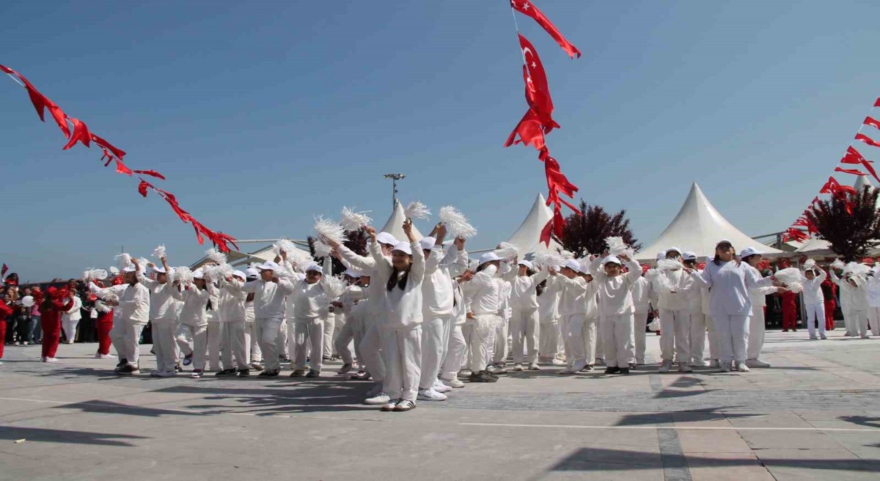Yalovada 23 Nisan coşkusu