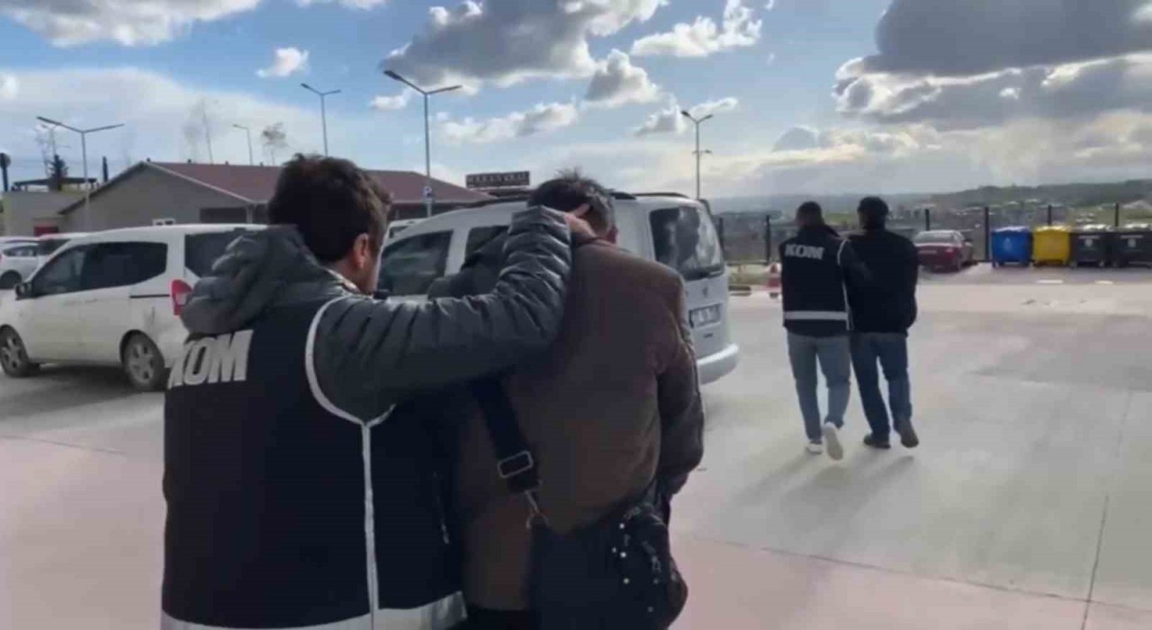 Yalovada tefeci operasyonunda 3 gözaltı