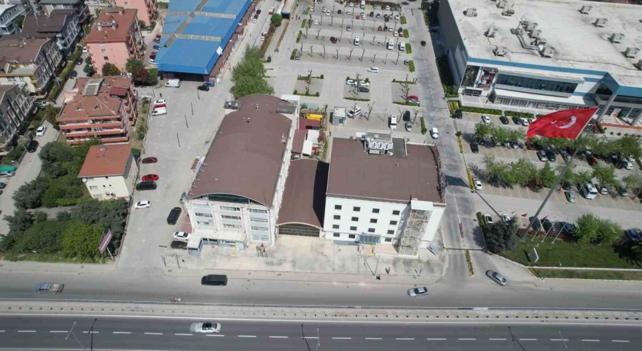 Yalovadaki özel hastanede deprem raporuna istinaden hasta kabulü durduruldu