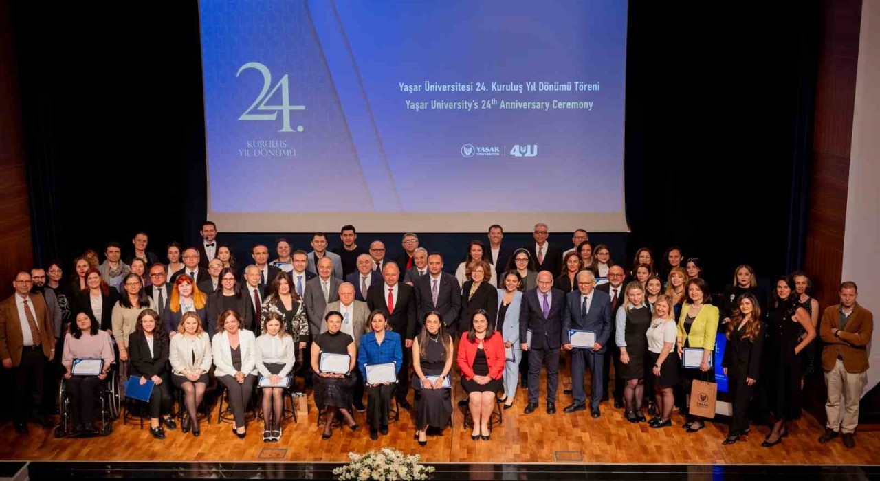 Yaşar Üniversitesinde 24üncü yaş gururu