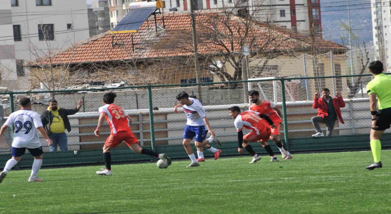 Yavru Aslanspor 90da güldü