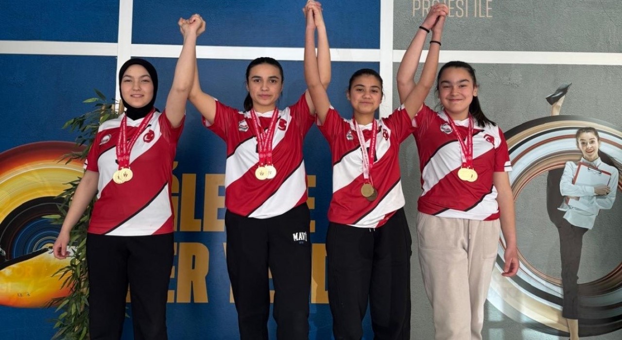 Yıldız Kızlar Bilek Güreşi müsabakasında İnönüden 5 öğrenci derece elde etti