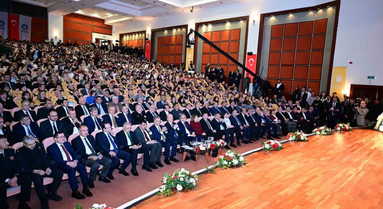 YÖK Başkanı Prof. Dr. Erol Özvar: Deprem bölgesindeki üniversitelerimizin yanındayız