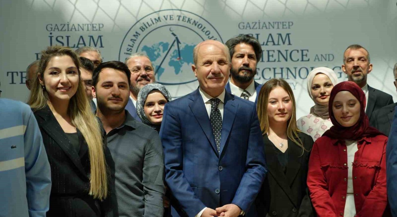 YÖK Başkanı Prof. Dr. Erol Özvarın katılımıyla GİBTÜ Bilim Kafe açıldı