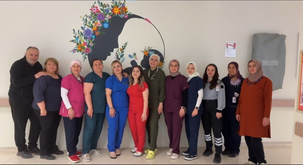 Yunus Emre Devlet Hastanesi ebelerinden ‘Doğal olan normal doğum çağrısı