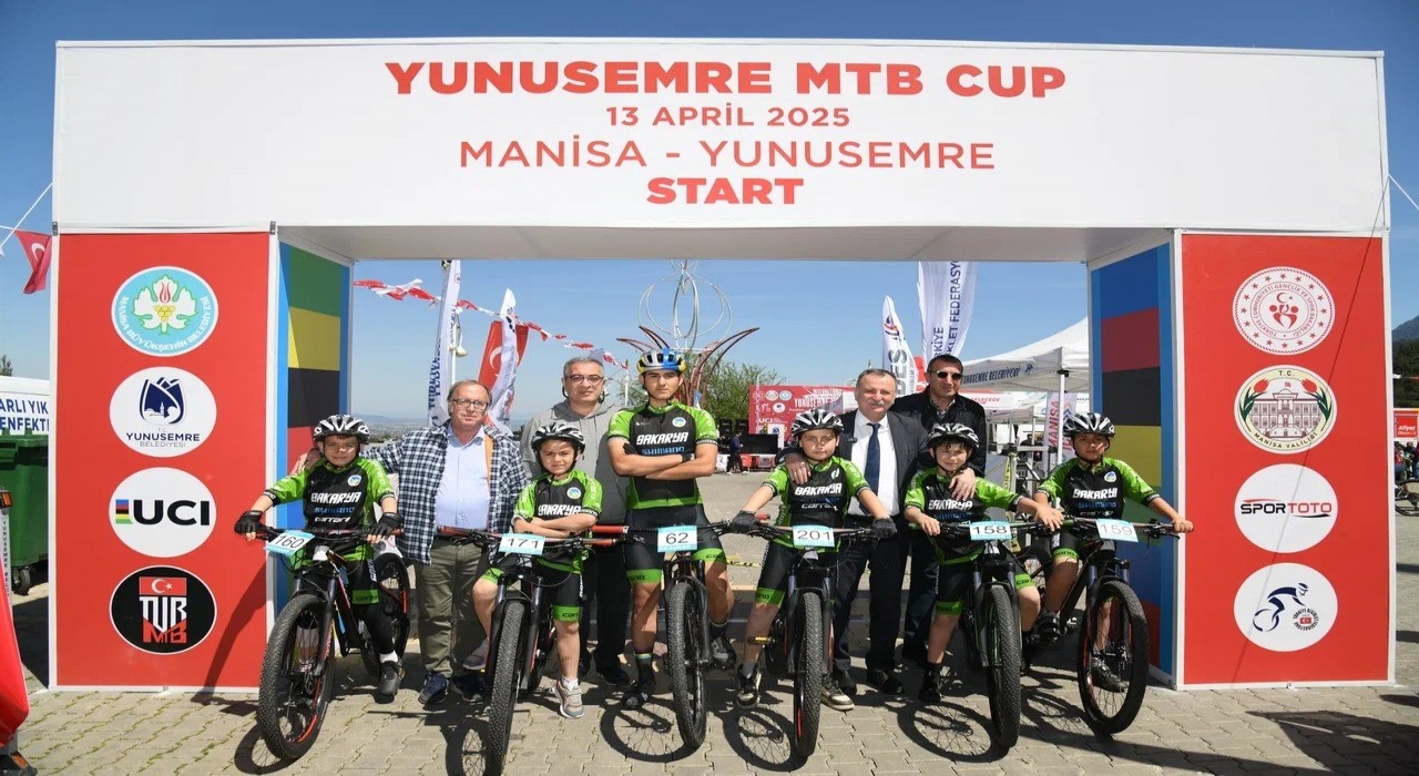 Yunusemrede Uluslararası MTB Cup Dağ Bisikleti Yarışı yapıldı