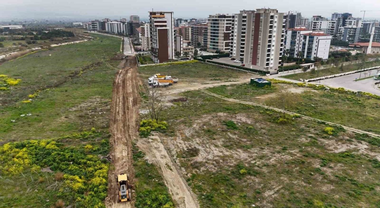 Yunusemrede yeni yol çalışmaları devam ediyor