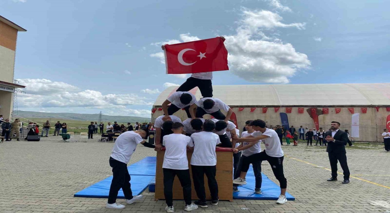 19 Mayıs Atatürkü Anma, Gençlik ve Spor Bayramının 106. yılı coşkuyla kutlandı