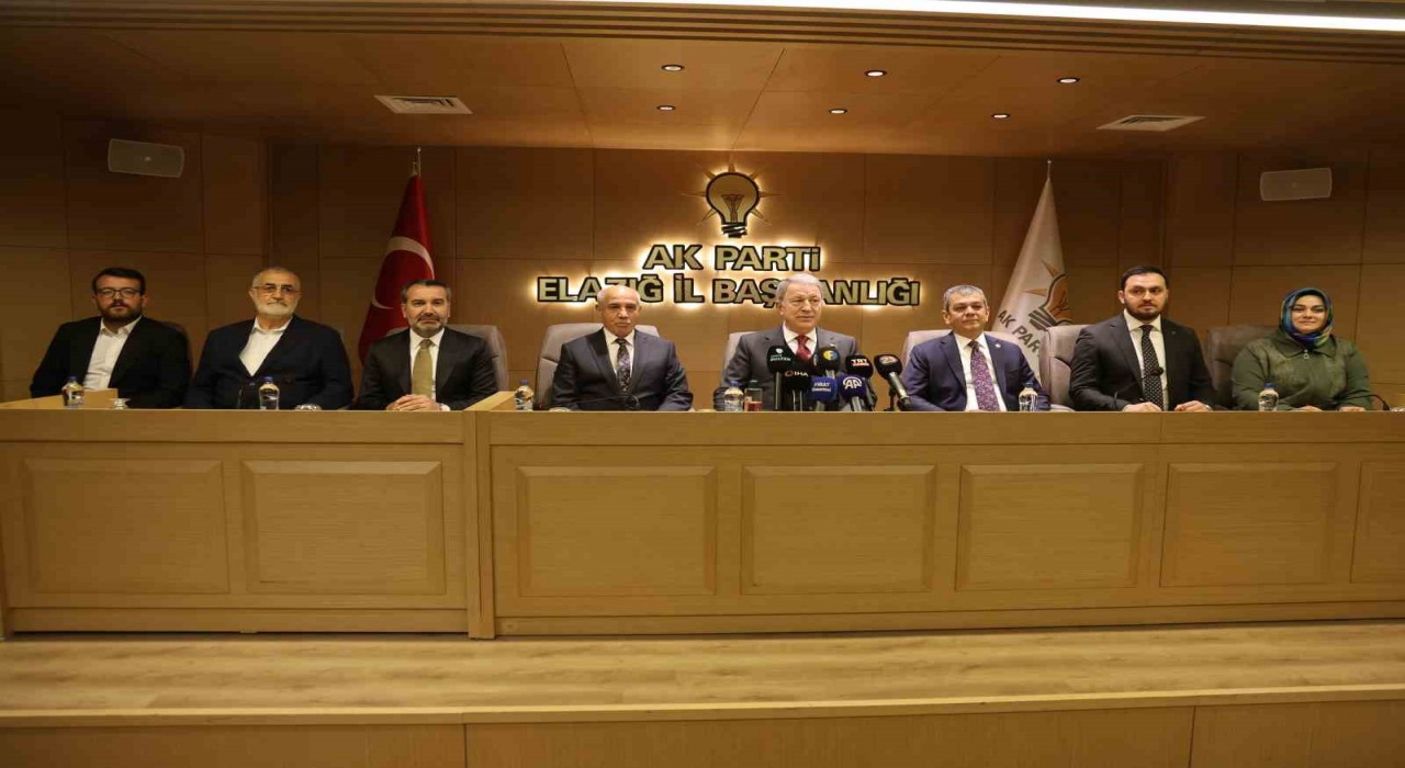 (2) TBMM Milli Savunma Komisyonu Başkanı Akar: Bizim hedefimiz bu zamana kadar sadece ve sadece teröristler olmuştur