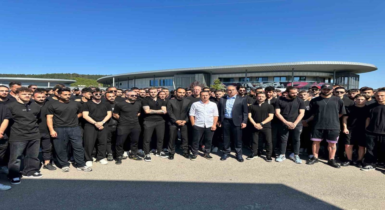 3. Lig futbolcularından, yaş sınırı kuralına tepki!