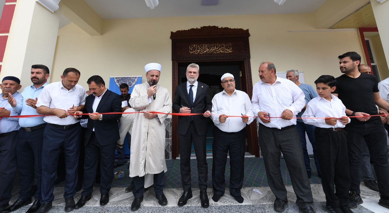 6 Şubat Depremlerinde Yıkılan Camii Yeniden İbadete Açıldı