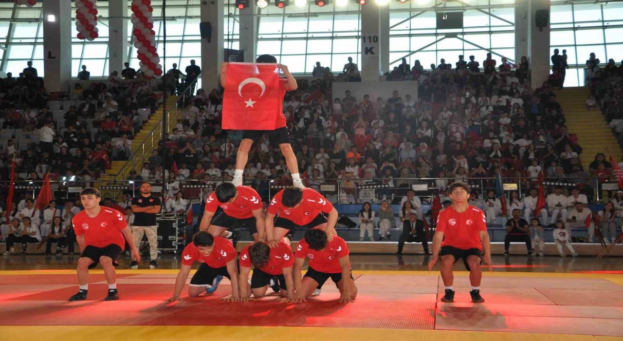 Afyonkarahisarda 19 Mayıs coşkusu