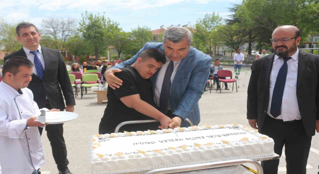 Afyonkarahisarda bir dilim mutluluk etkinliği