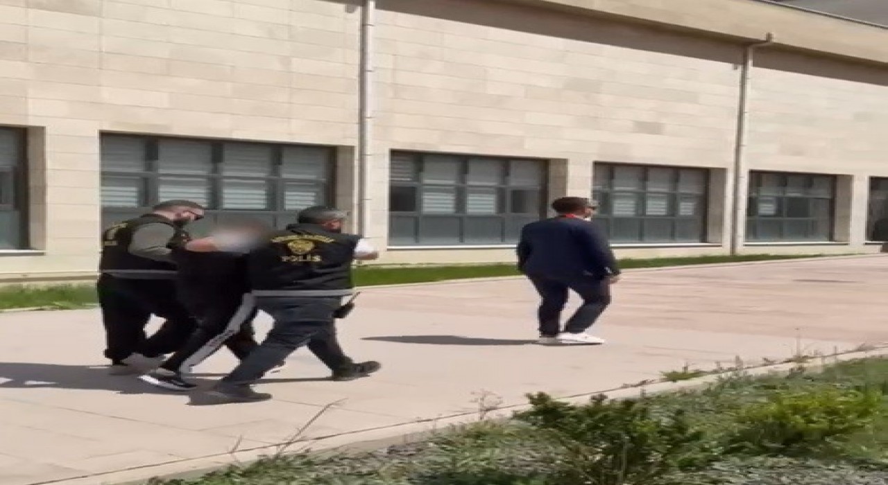Afyonkarahisarda iş yerlerinin korkulu rüyası hırsız tutuklandı