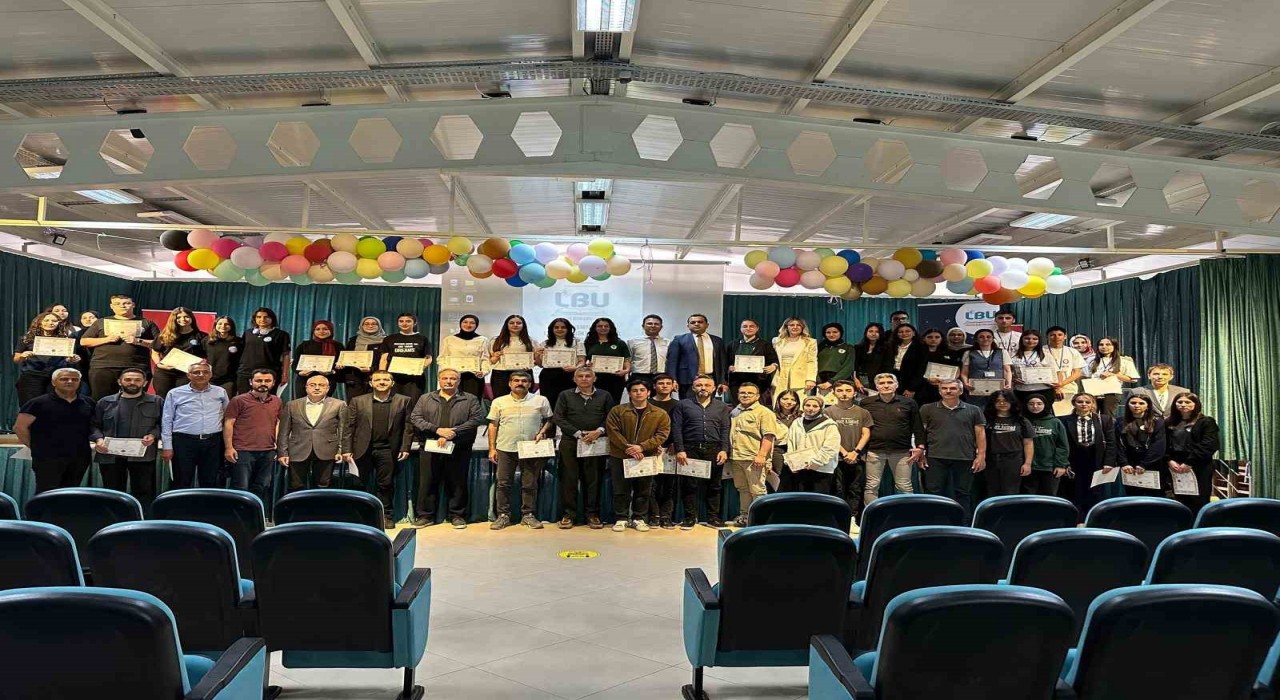 Afyonkarahisarda öğrenciler bilimin ışığında buluştu