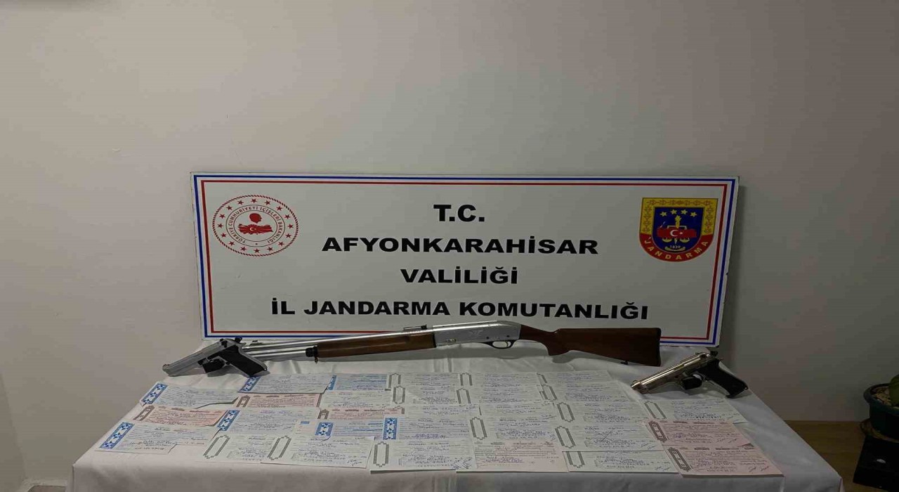 Afyonkarahisarda tefeci operasyonu: 2 gözaltı