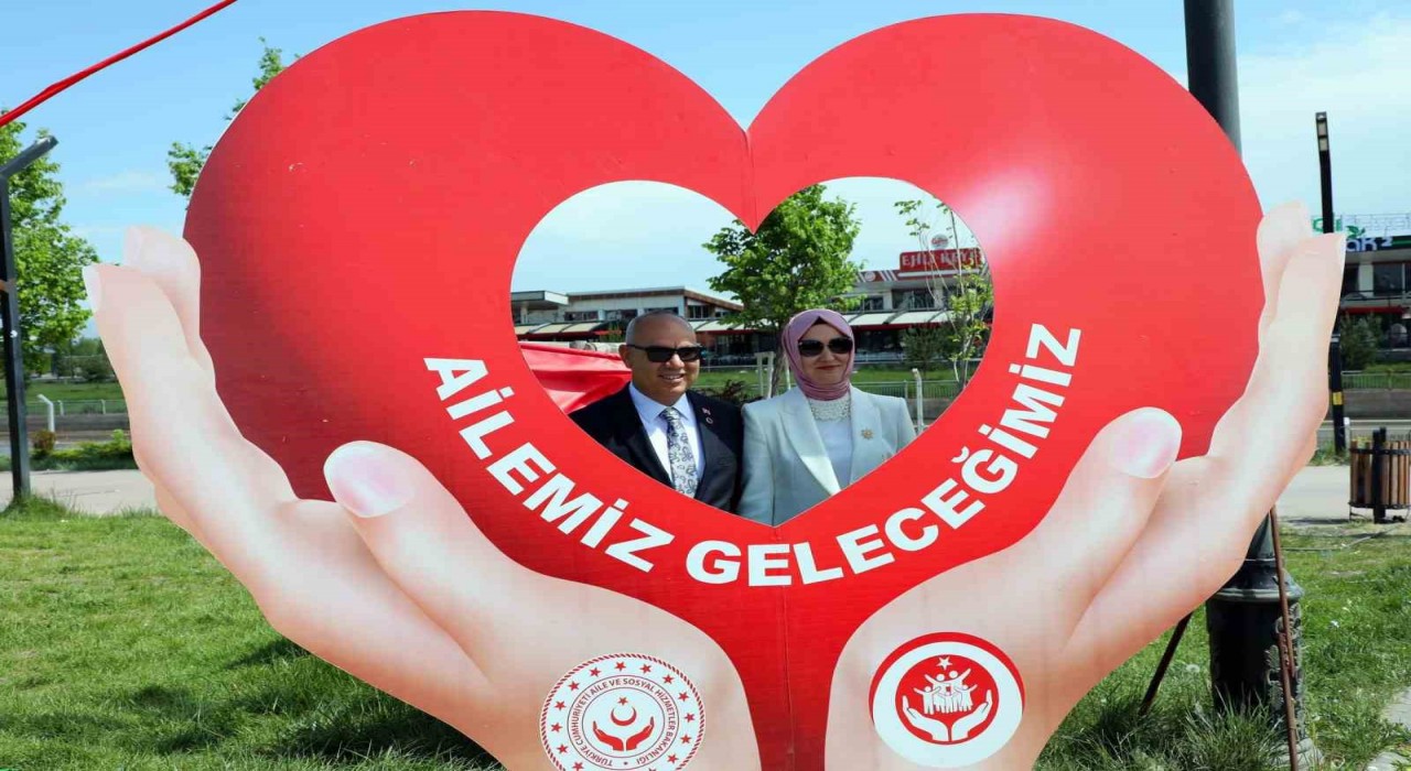 Ağrıda Aile Yılı kapsamında Aile Festivali düzenlendi