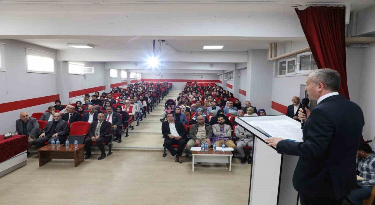 Ağrıda Arapça Bilgi ve Etkinlik Yarışmaları il finali gerçekleştirildi