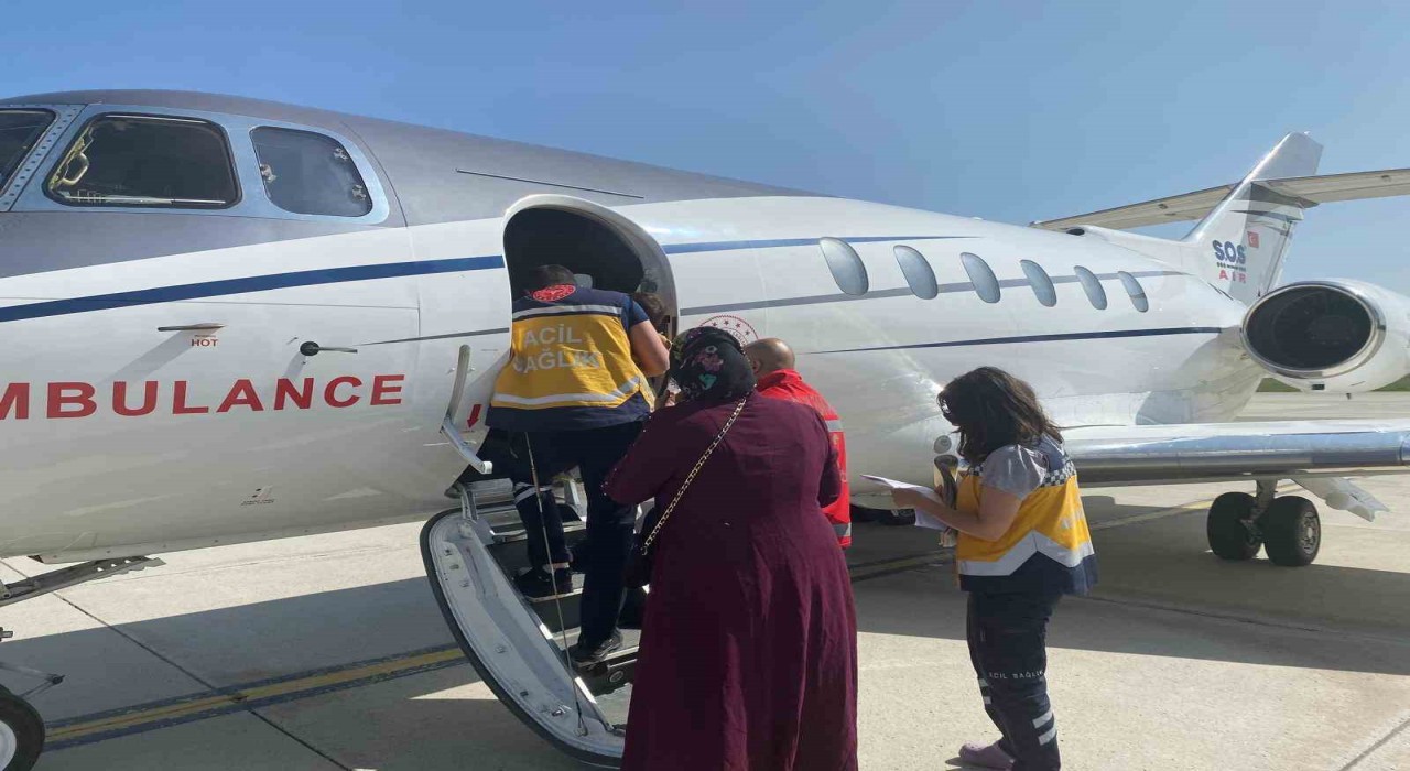 Ağrıda karaciğer yetmezliği teşhisi konan 2 yaşındaki çocuk, ambulans uçakla Ankaraya nakledildi
