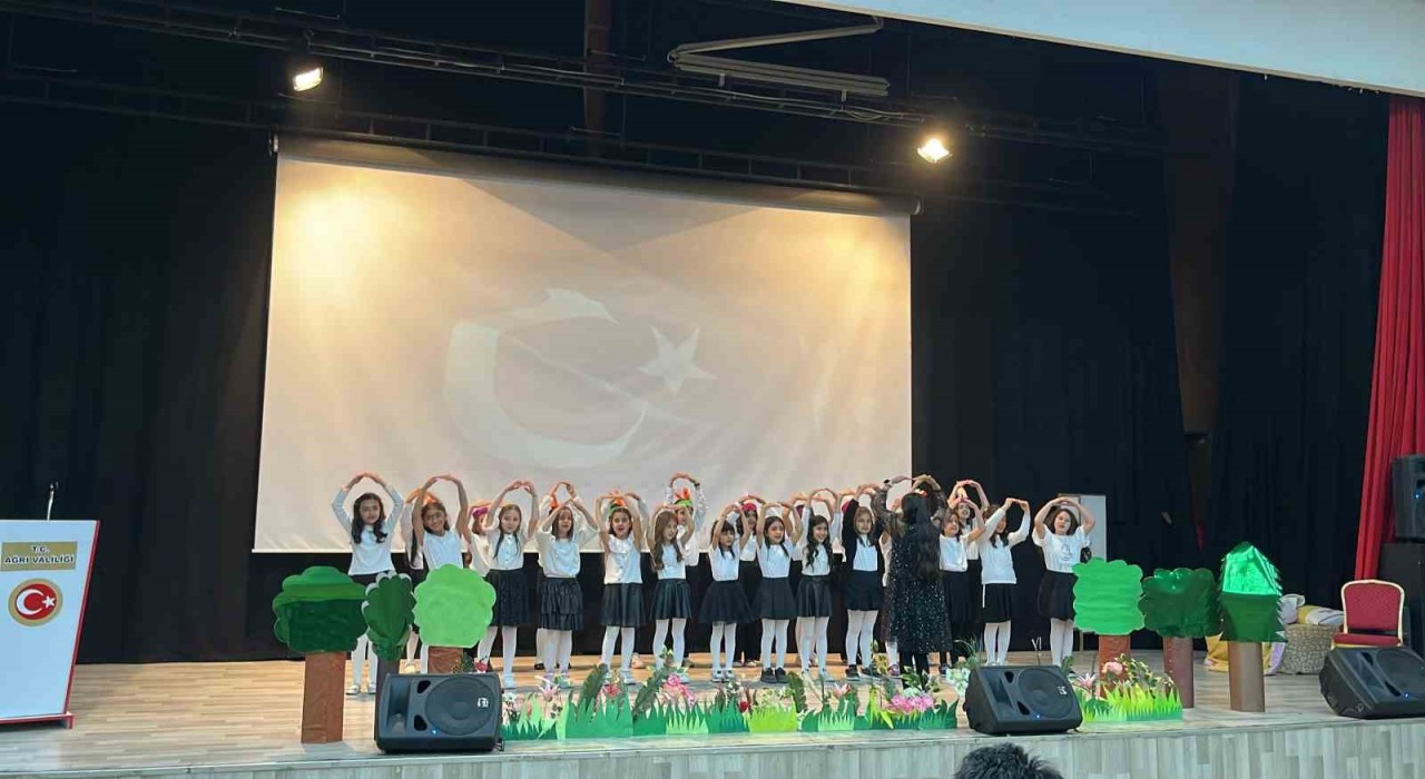 Ağrıda Oyunlarla Dil Öğreniyorum projesi kapsamında renkli etkinlikler