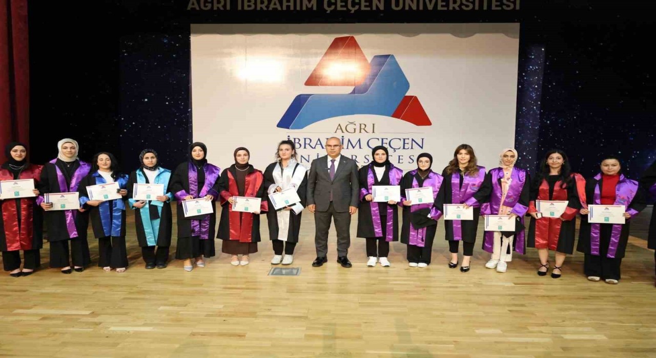 AİÇÜde 2024-2025 Eğitim-Öğretim Yılı Mezuniyet Coşkusu