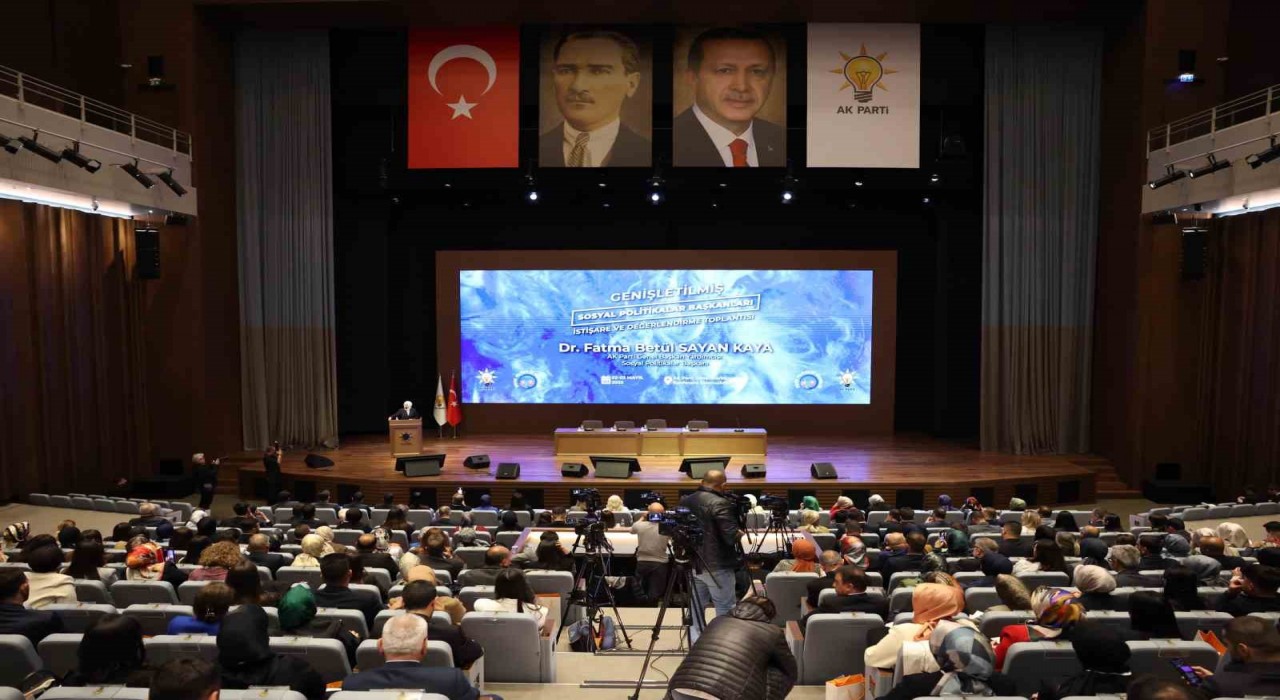 AK Parti Genel Başkan Yardımcısı Kaya: Bu şirazesi kaymış, pusulası şaşmış ana muhalefeti maalesef herhalde bir süre daha görmeye devam edeceğiz