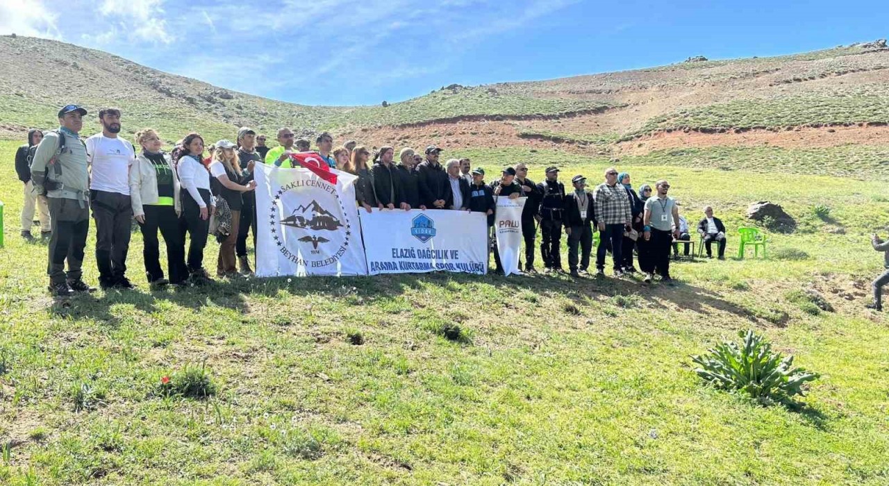 Akdağda doğa yürüyüşü düzenlendi
