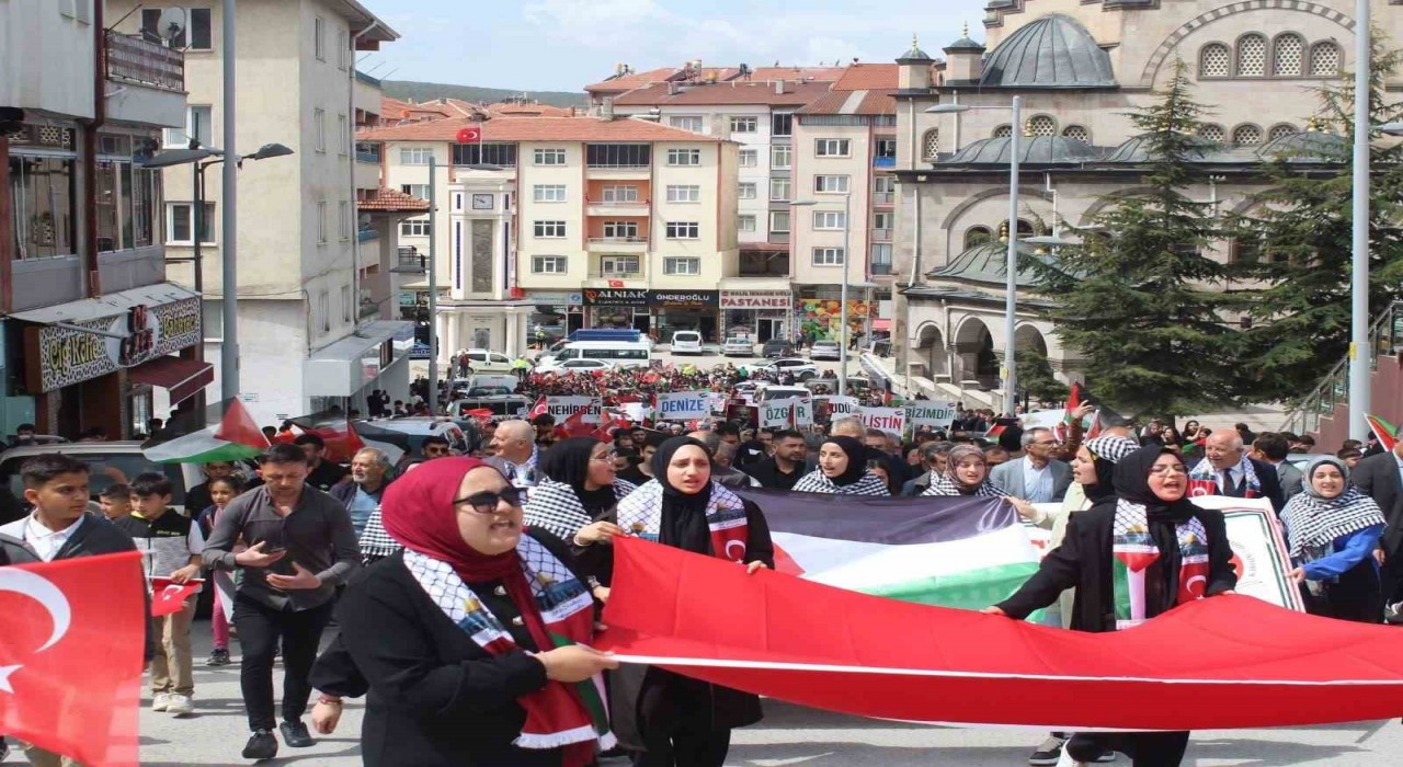 Akdağmadeninde Filistine destek yürüyüşü düzenlendi