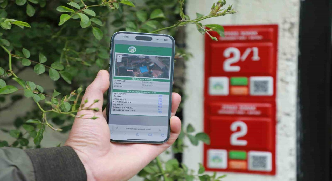 Akyazının cadde ve sokak tabelalarına teknolojik dokunuş