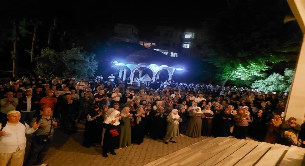 Alanyada hacı adayları kutsal topraklara dualar ile uğurlandı