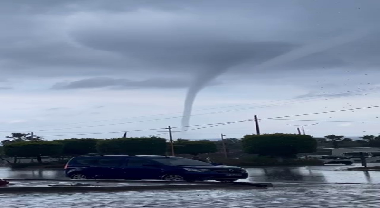 Alanyada hortum korkuttu