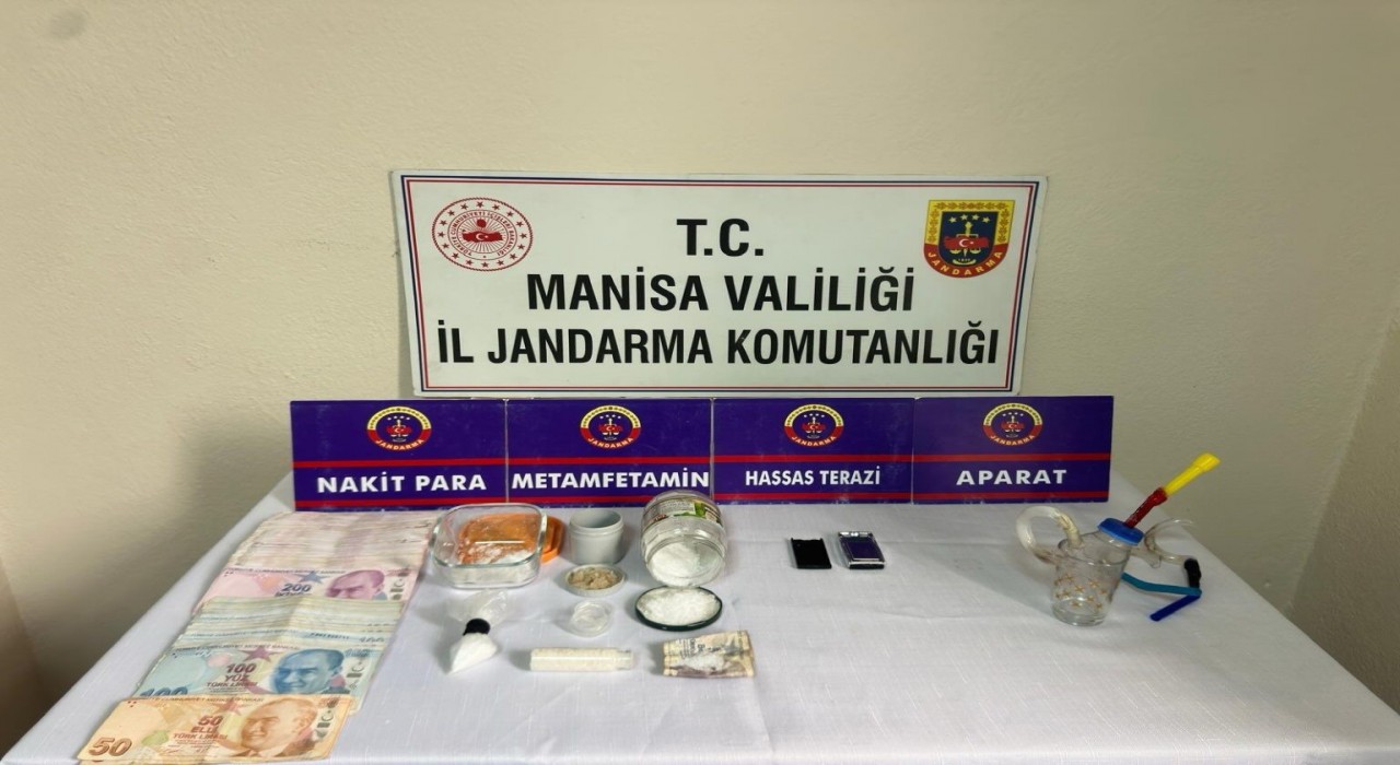 Alaşehirde uyuşturucudan 2 tutuklama
