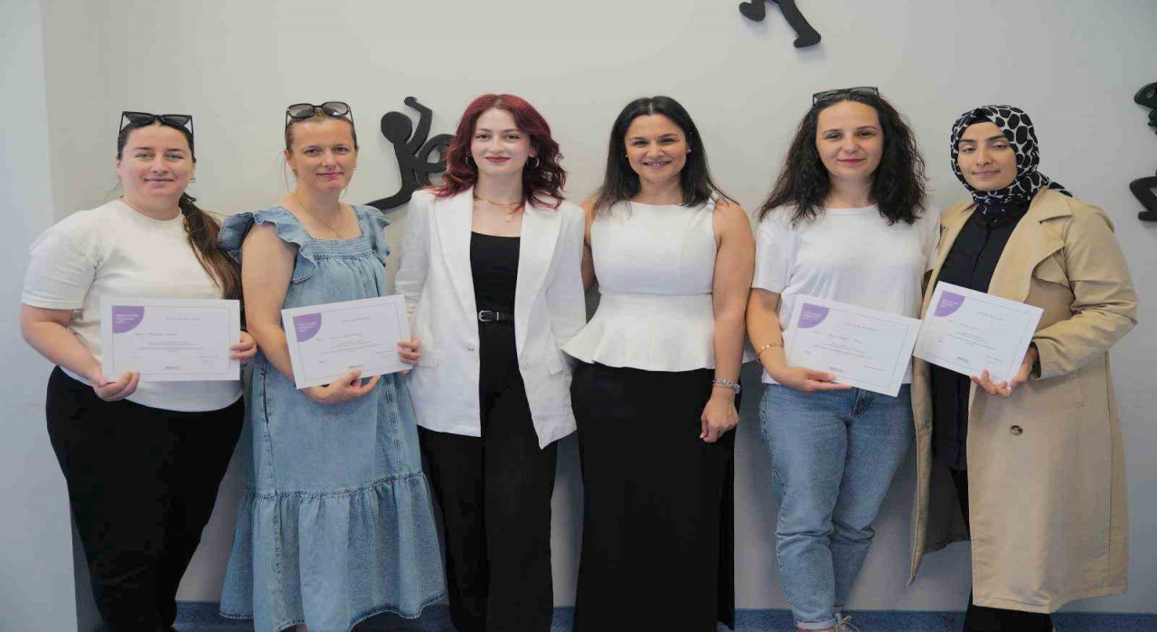Aliağada anneler için destekleyici program başarıyla tamamlandı