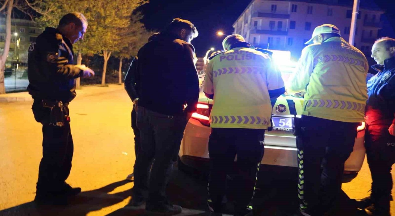 Alkollü yakalanan motosiklet sürücüsü polise dert yandı: Bıktım bu hayattan, yaşamak istemiyorum