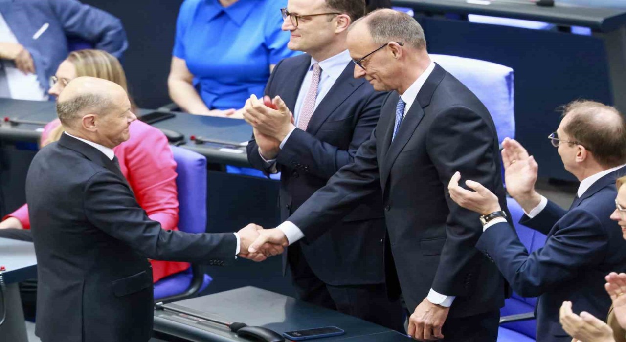 Almanyada Friedrich Merz, meclisteki ikinci tur oylamada ülkenin yeni başbakanı seçildi