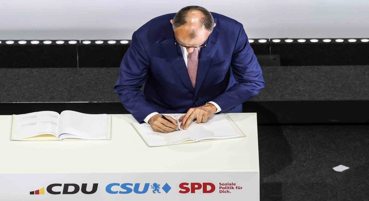 Almanyada yeni koalisyon hükümeti kuruldu